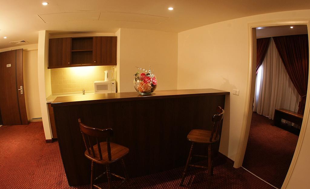 Markazia Suites Beirut Luaran gambar